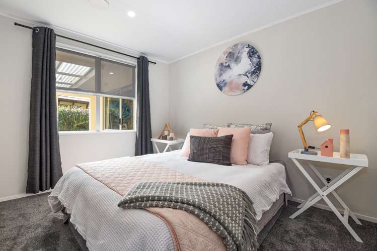 22 Bay Grove Pukehangi_12