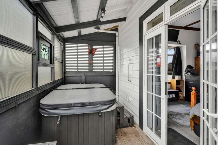 231 Glover Road Hawera_16