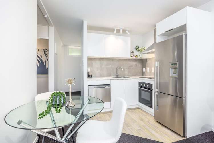 3/9 Don Croot Street Morningside_15