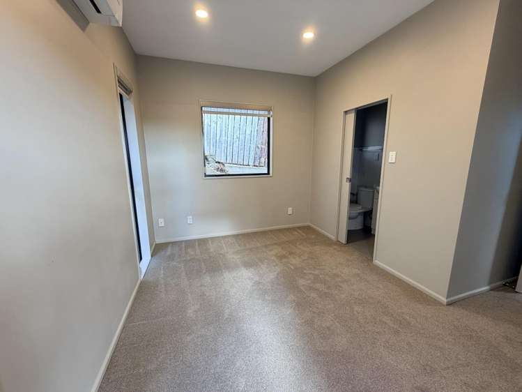 2/24 Bonito Place Bayview_15