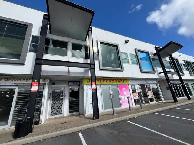 MODERN FLATBUSH OFFICE