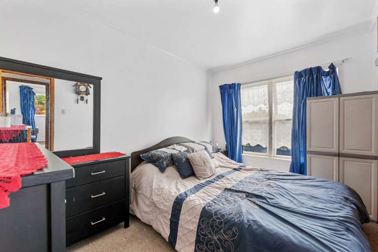 18 Tara Road Henderson_13