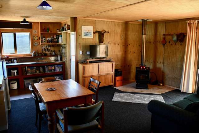 7 Hunter Street Karamea_4