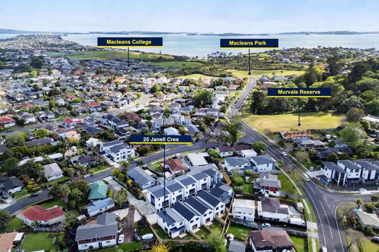 25 Jandell Crescent Bucklands Beach_12