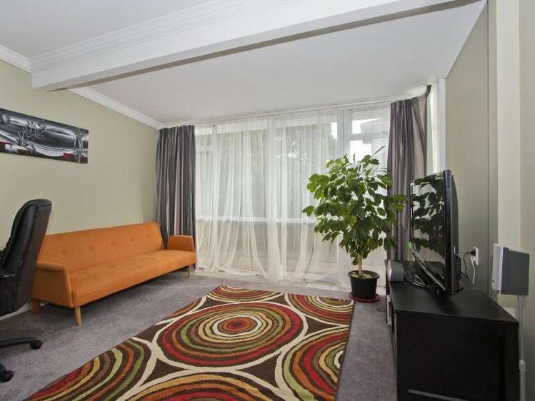 13 Hine Road Wainuiomata_12