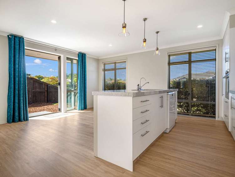 5 Barbary Close Wharewaka_5