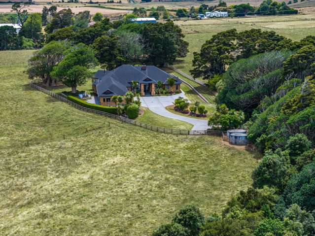 TIMELESS COUNTRY HOME ON 25.5 HA