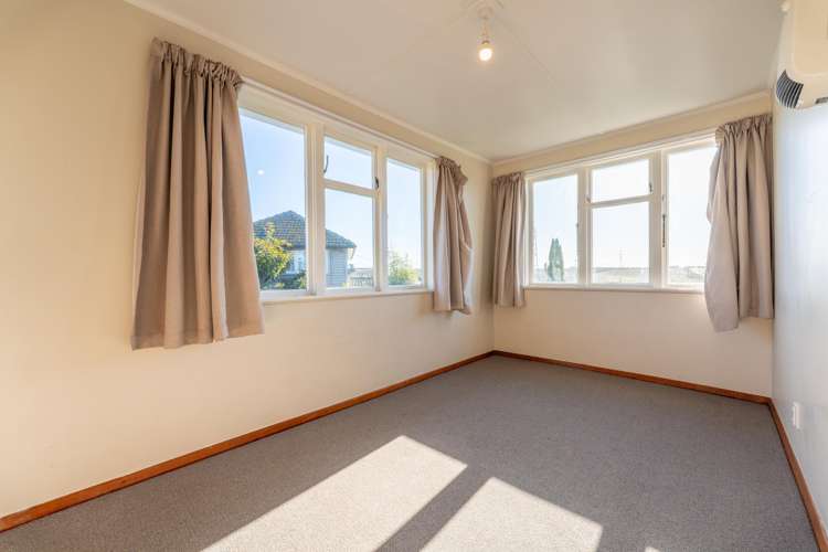 98 Grants Road Marchwiel_12