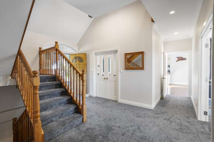27 Tui Crescent Waiatarua_14