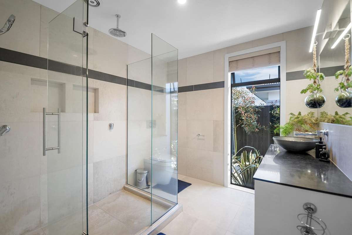 3 Urihia Street_5
