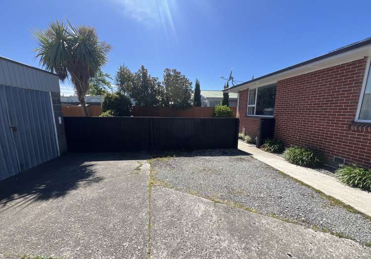 2/41 Roberta Drive Somerfield_14