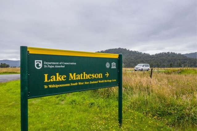 1 Lake Matheson Road Fox Glacier_4