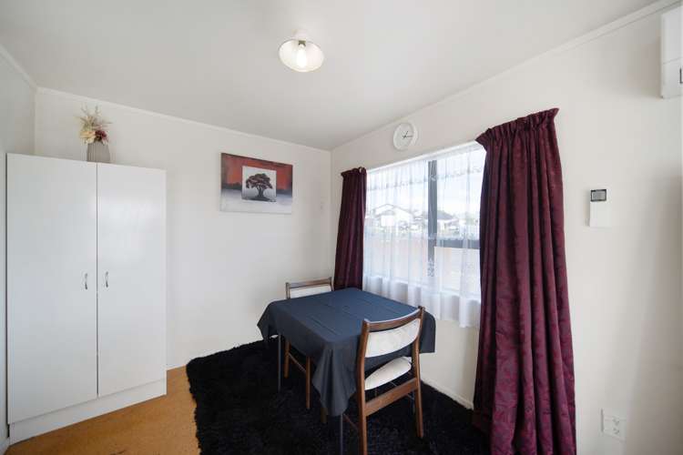 10 Leila Place Clover Park_9