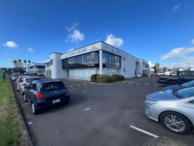 High Profile Showroom & Warehouse