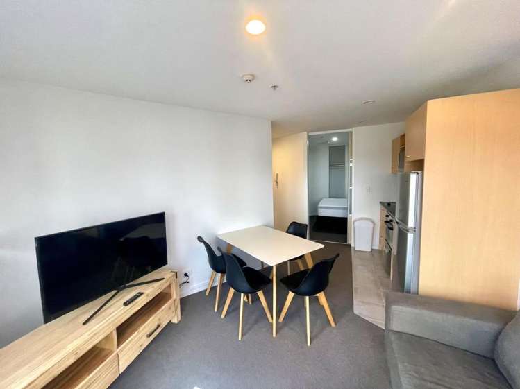 614/421 Queen Street 10015_3