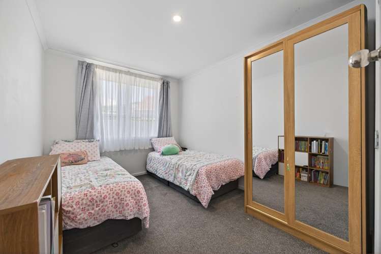 2/47 Larne Avenue Pakuranga Heights_9