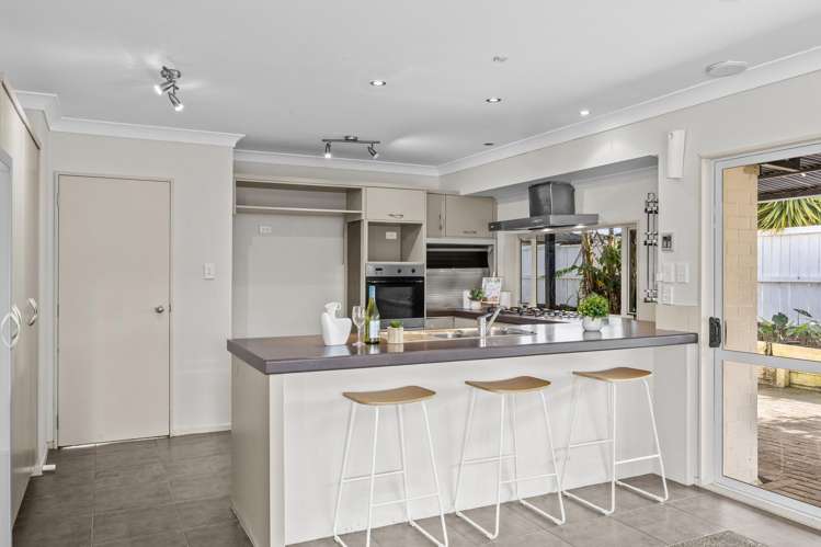 206 Carnoustie Drive Wattle Downs_11