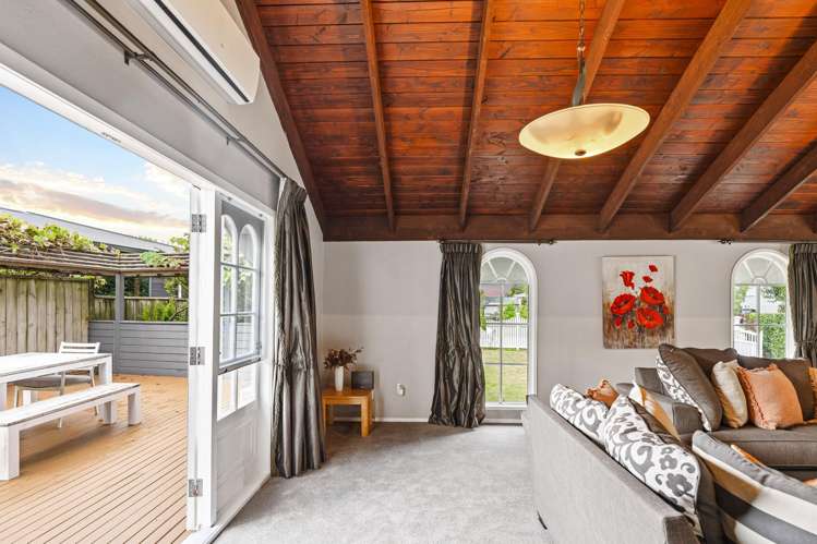 16 Awhiorangi Promenade Swanson_10