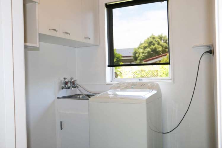 2d Cleland Crescent Blockhouse Bay_6