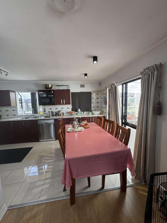 68 Newington Road Henderson_4