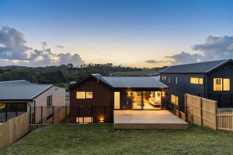 242D West Hoe Heights Orewa_25