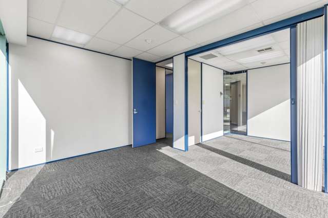 Unit E/100 Bush Road Rosedale_4