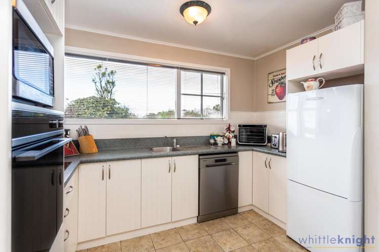 11 Straven Road_3