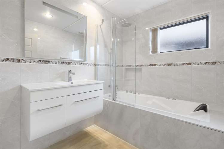 1 Bougainvillaea Terrace Goodwood Heights_30