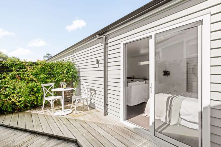 1 Vennell Street Leamington_30