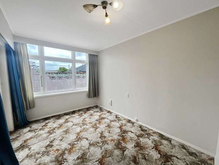 122 Linton Street West End_7