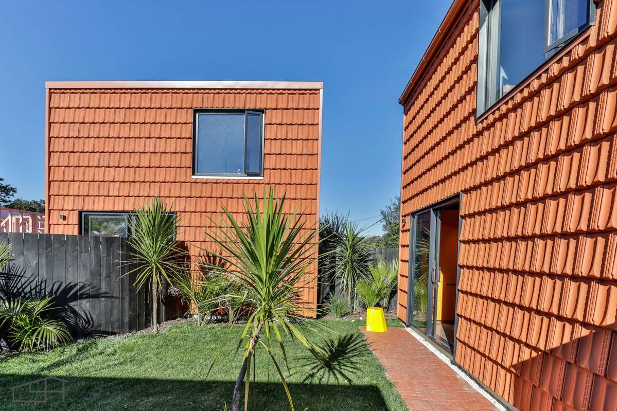 149A & B Avenue Road East_0