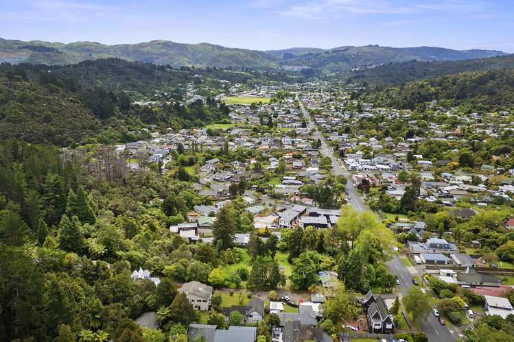 446-452 Stokes Valley Road Stokes Valley_11