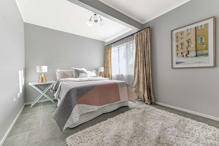 63 Sunnyhills Avenue Glenview_16