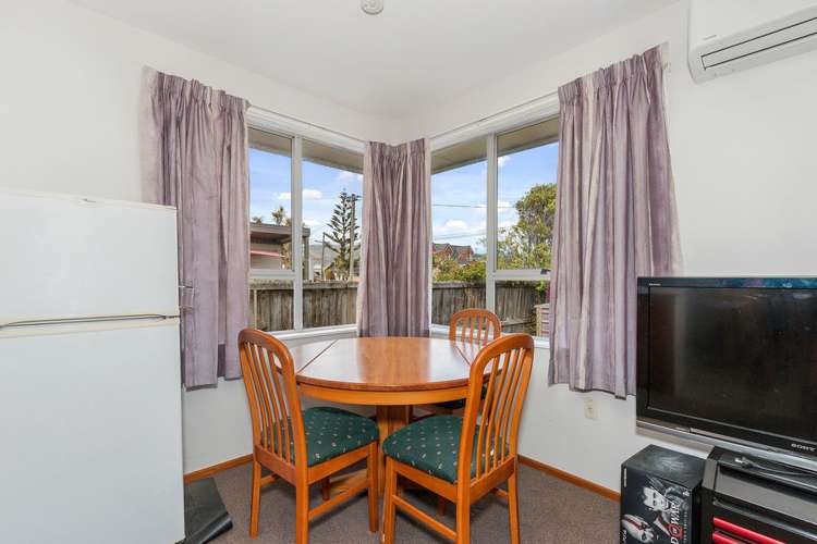 2/91a Rocking Horse Road Southshore_3