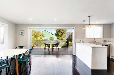 7 Commercial Road_1