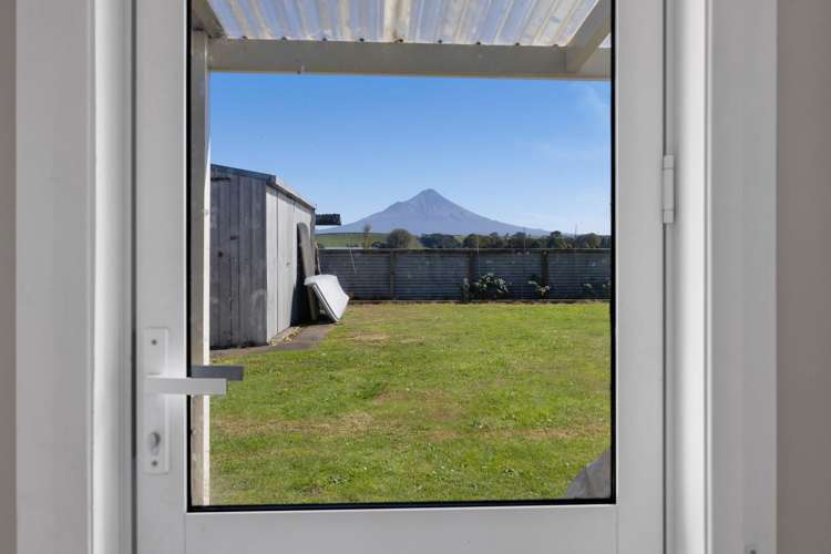 15 High Street Eltham_17