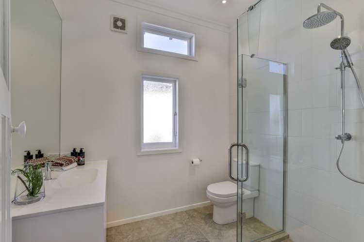 10 Volcanic Street Mount Eden_12