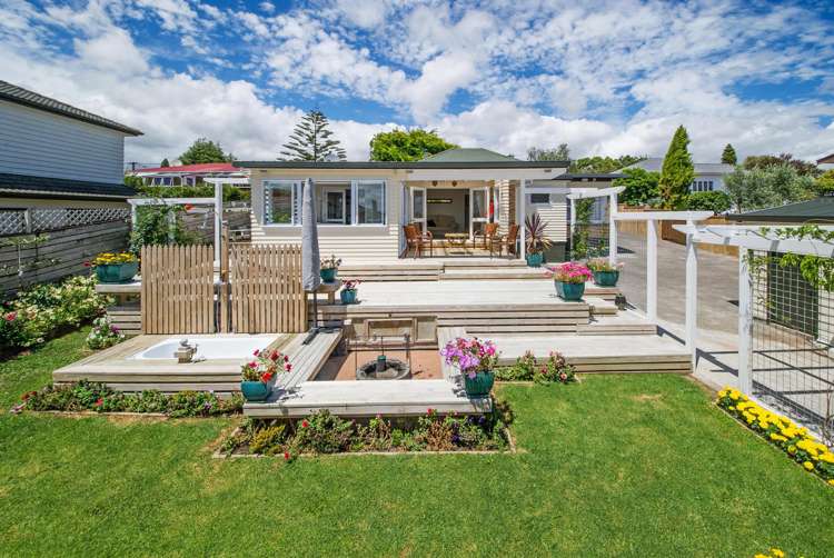 2/39 Clark Road Pahurehure_0