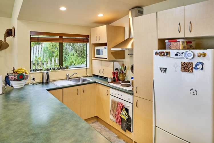 1/29 Hathaway Avenue Karori_6