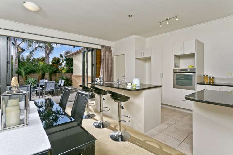 14 Greenbough Lane Greenhithe_1