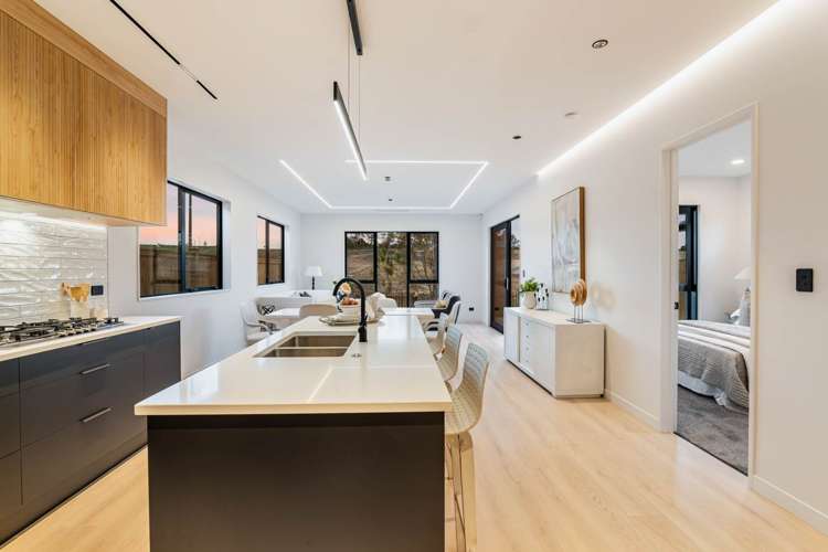 386 Te Taruna Drive_1