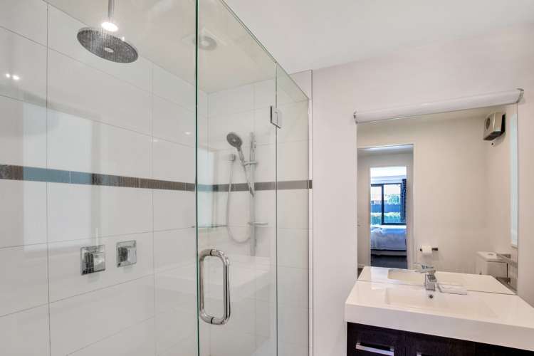 7 Quantock Place Burwood_20