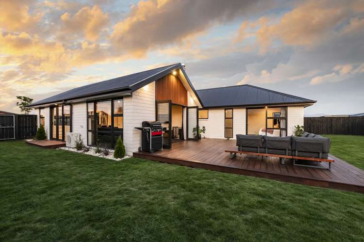 7 Vitalia Crescent Lincoln_28