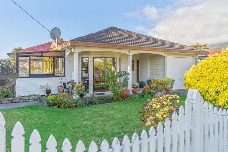 51 Ngaio Road Waikanae_12