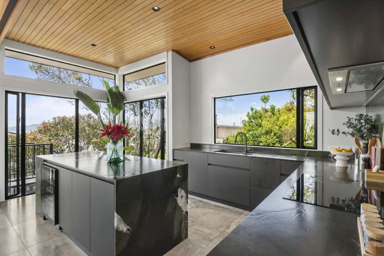 205 Beach Road Campbells Bay_15