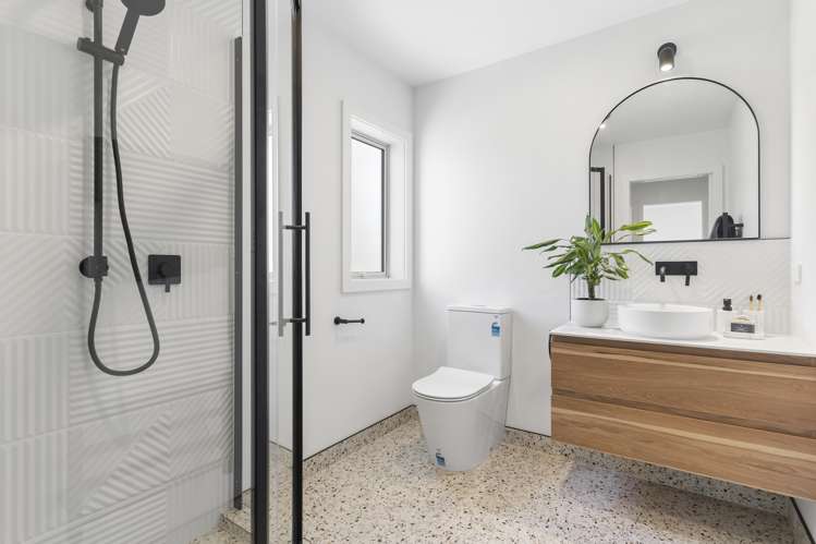 18b Kathleen Street Totara Vale_17