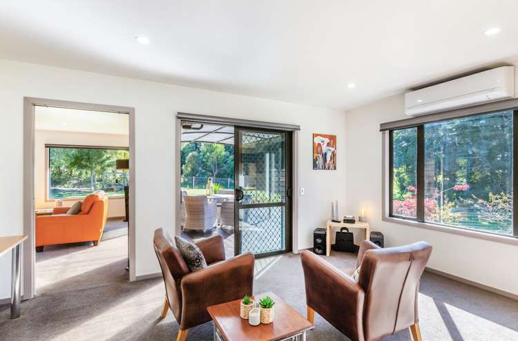 176 Mapara Road Acacia Bay_10