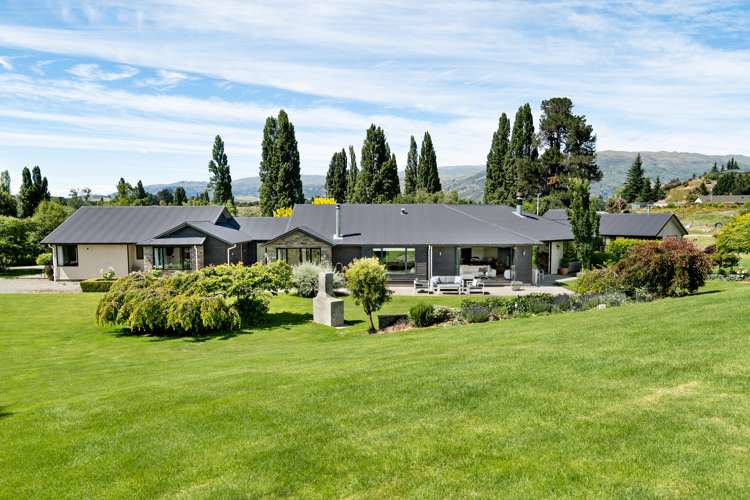 4 Monteith Road Albert Town_0