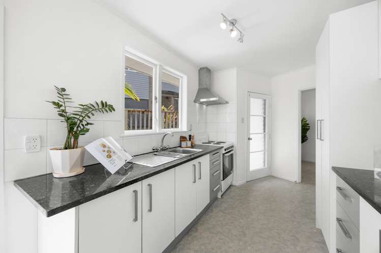 29 Cardiff Road Pakuranga_6