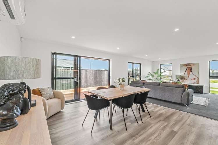 5 Hawk Close Rolleston_10